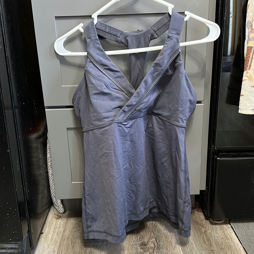 Woman’s Lululemon workout tank